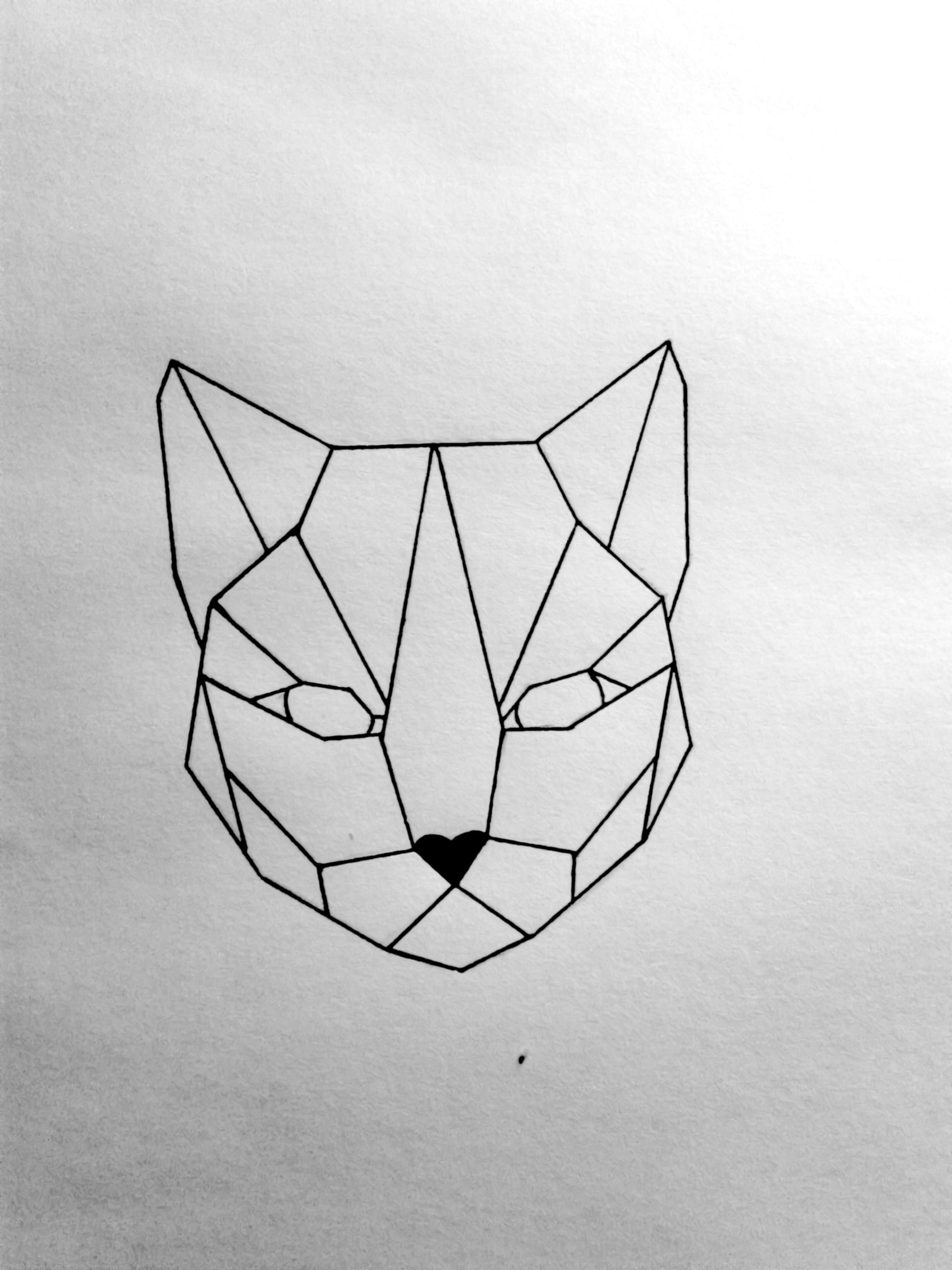 Кошка из треугольников рисунок