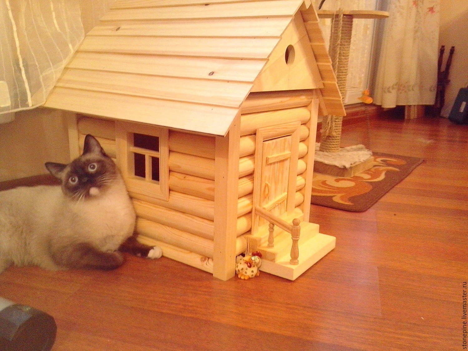 Кошкин дом домашний. Домик для кошки "Кошкин дом". Деревянные домики для котов. Деревянный дом для кошки. Деревянный кошачий домик.
