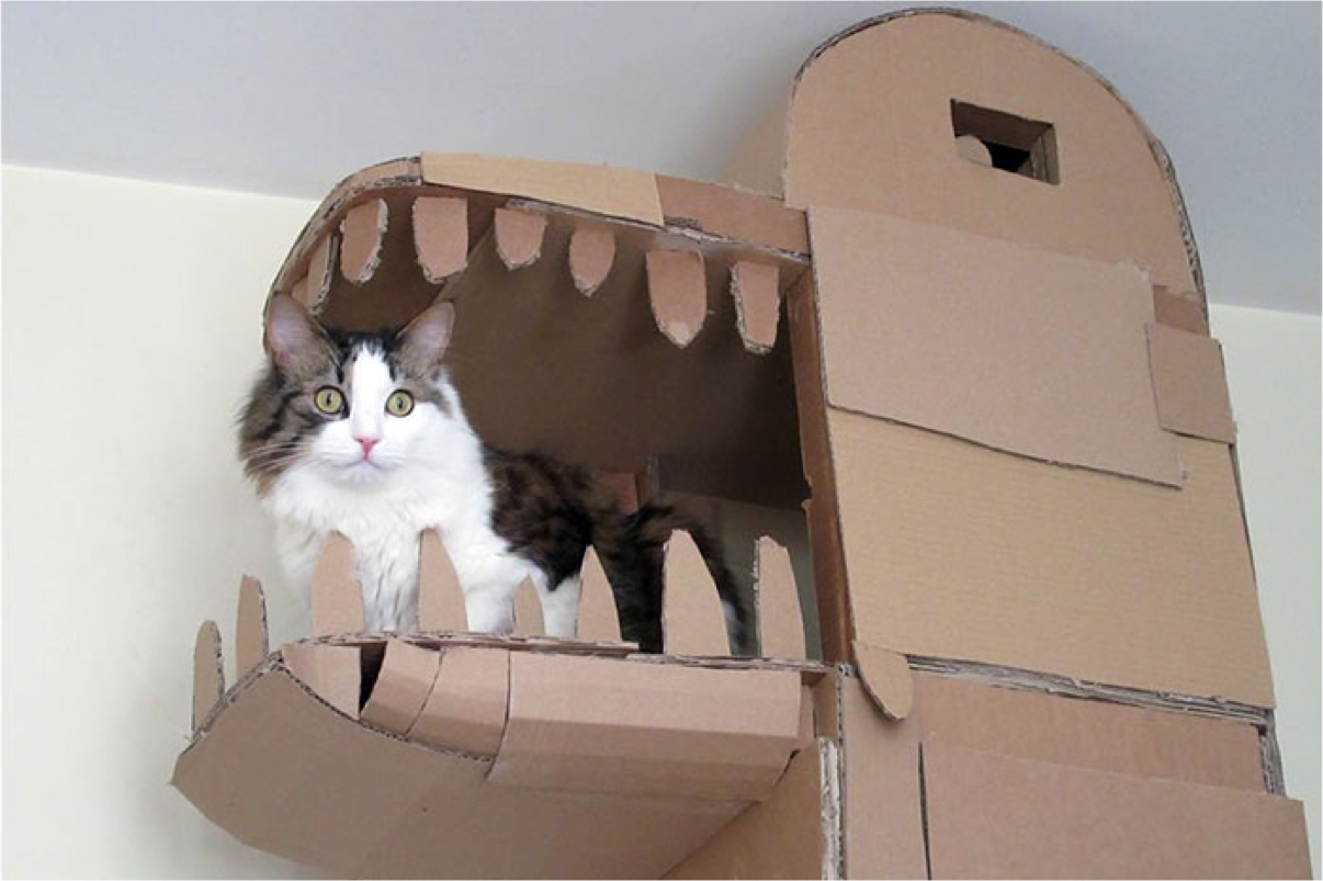 Сделать кота из коробки. Картонные домики для котов. Домики для котов из коробок. Картонный домик для кота. Домик из картонной коробки.
