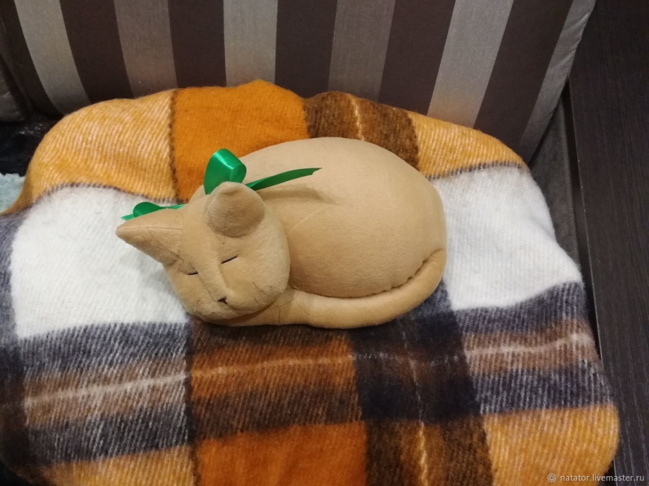 Подушка кошка круглая