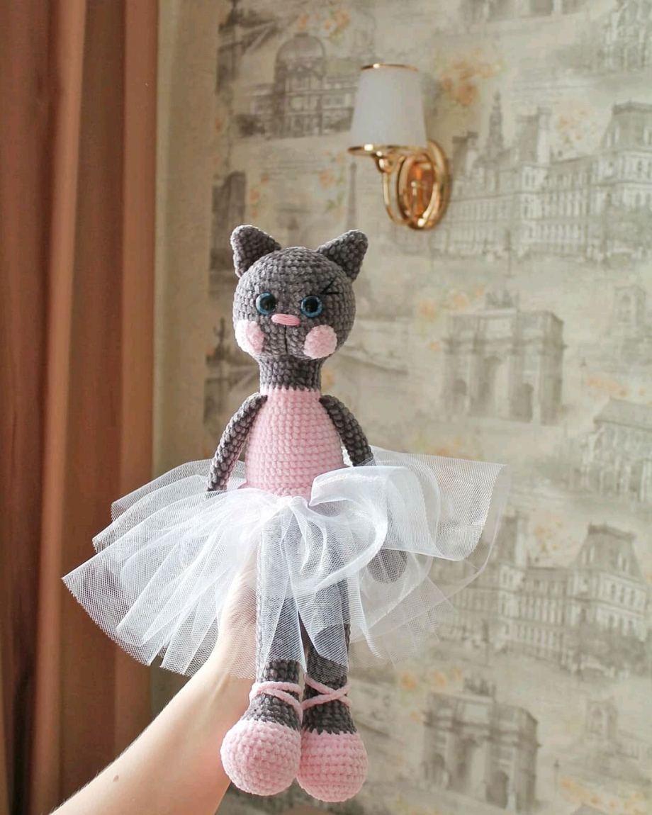 Кошка балерина игрушка
