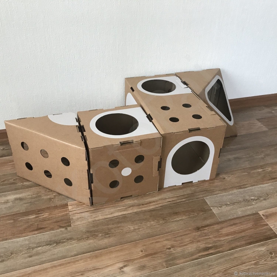 Домик для кота из гофрокартона