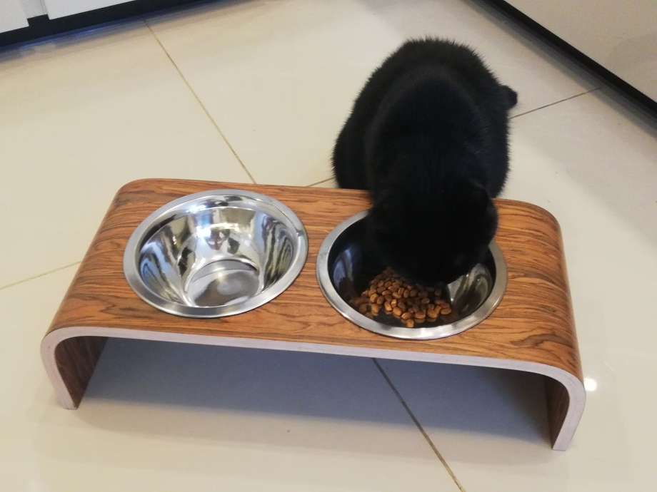 Кормушка для кота