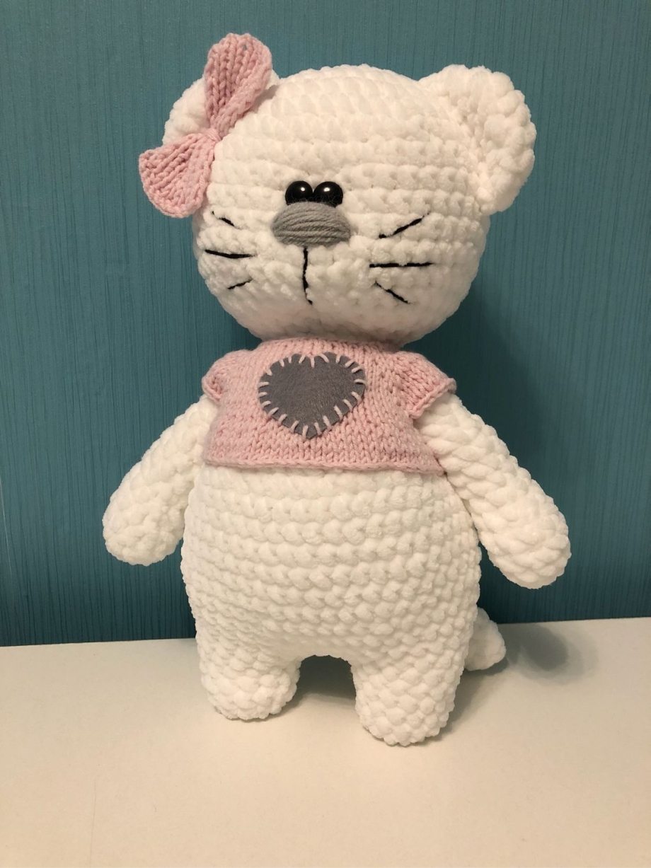 Связанные игрушки