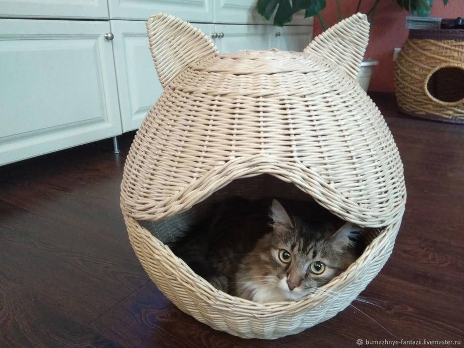 Кошачий домик из бумажной лозы