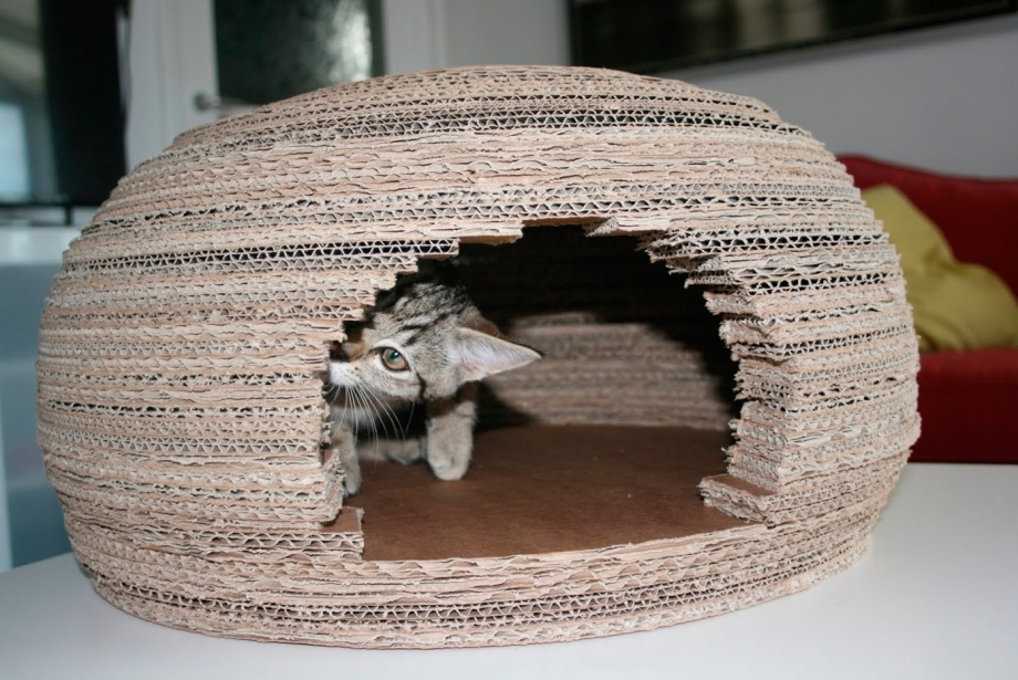Домик для кошки из картона