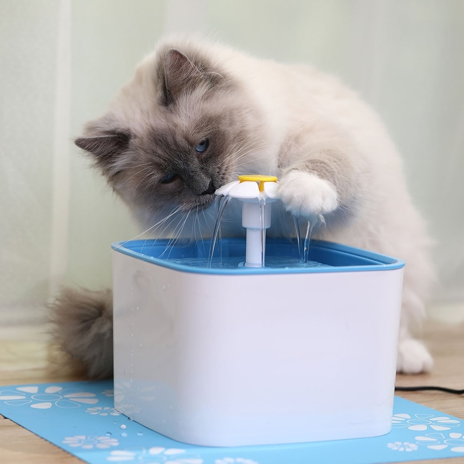Поилка-фонтанчик Penn-Plax Fountain