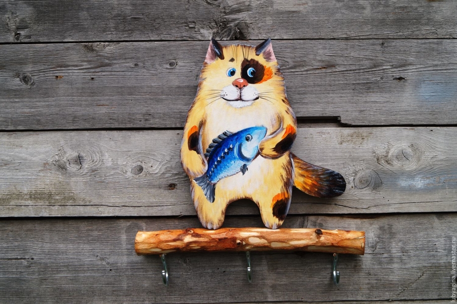 Кот из дерева