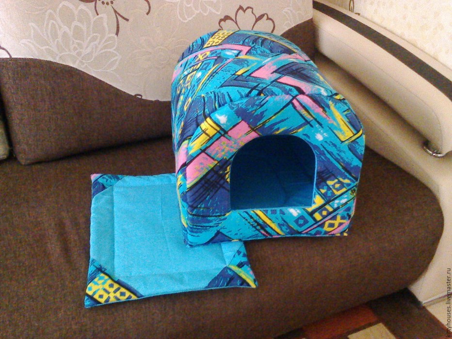 Домик для кошки из ткани