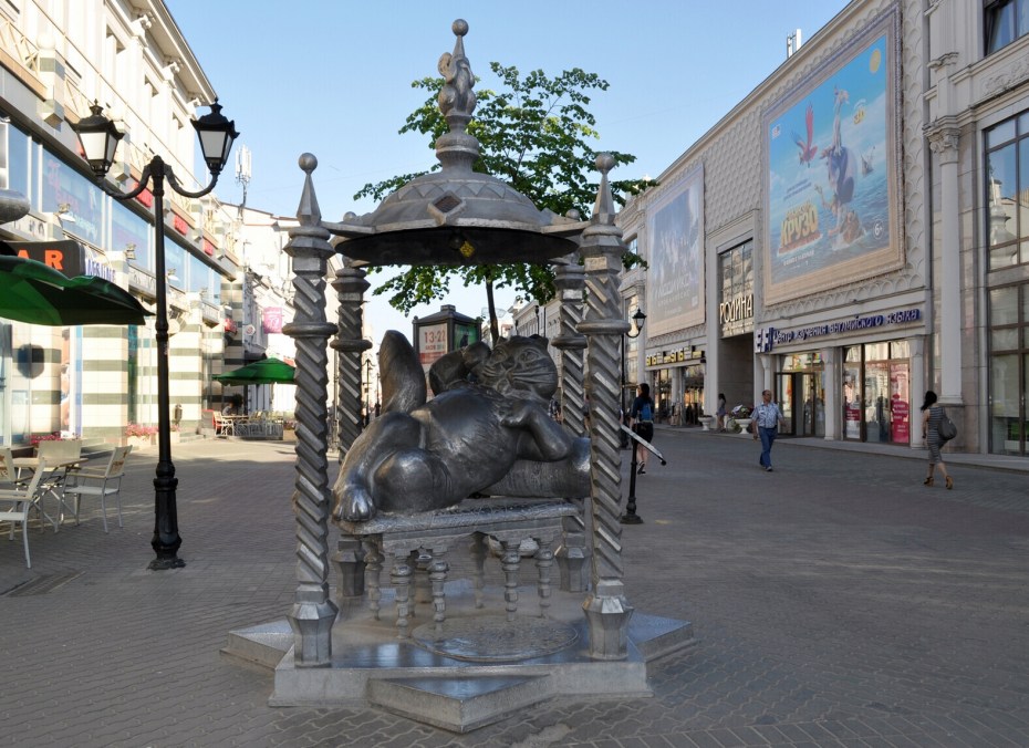 Казанский кот на улице Баумана