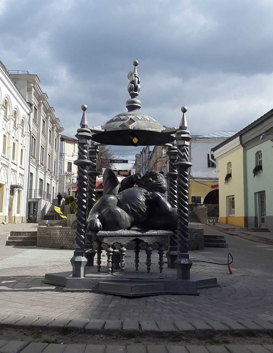 Кот Казанский ум Астраханский разум Сибирский памятник