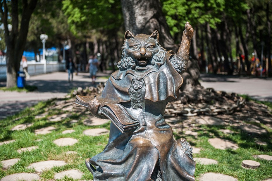 Памятник коту Василию в Москве