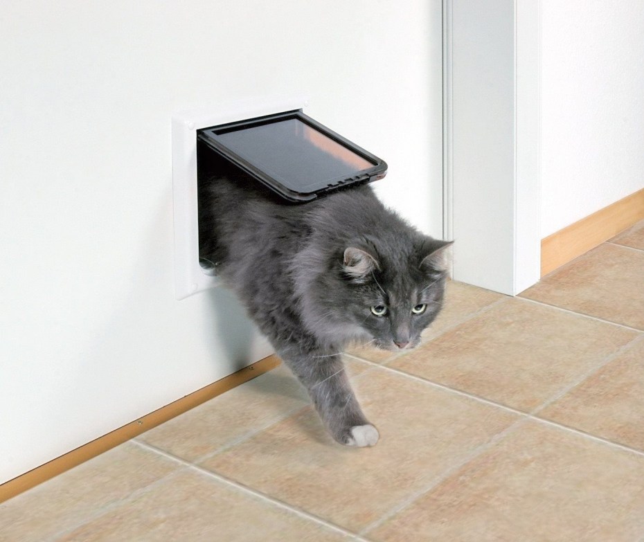 Дверца в дверь для животных Trixie 2-way Cat Flap 21х21 см