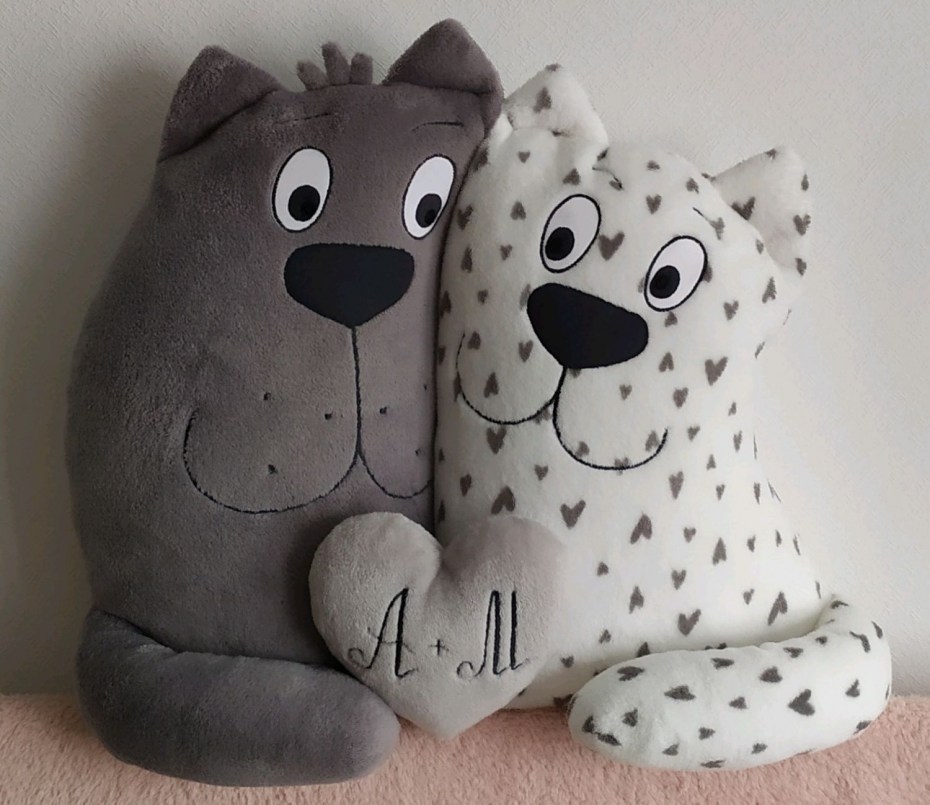 Подушка Kitty Balvi диванная