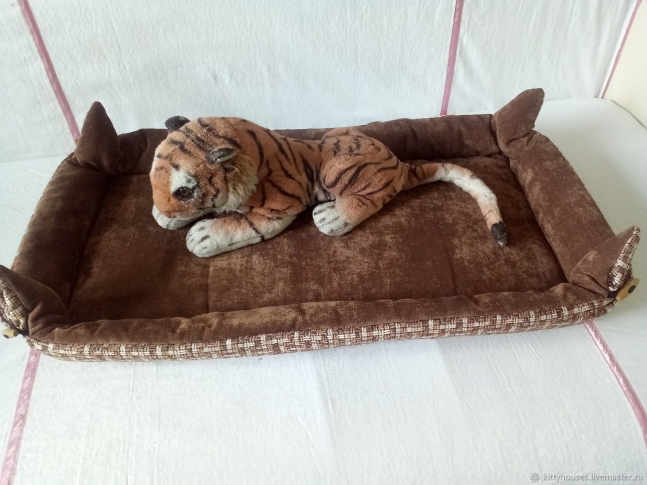 Пошив лежанки для кошек