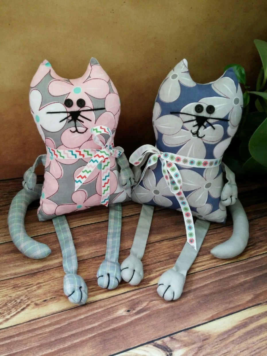 Котики из текстиля