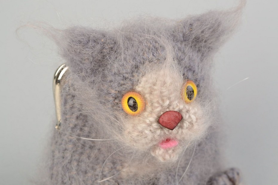 Кот из пряжи