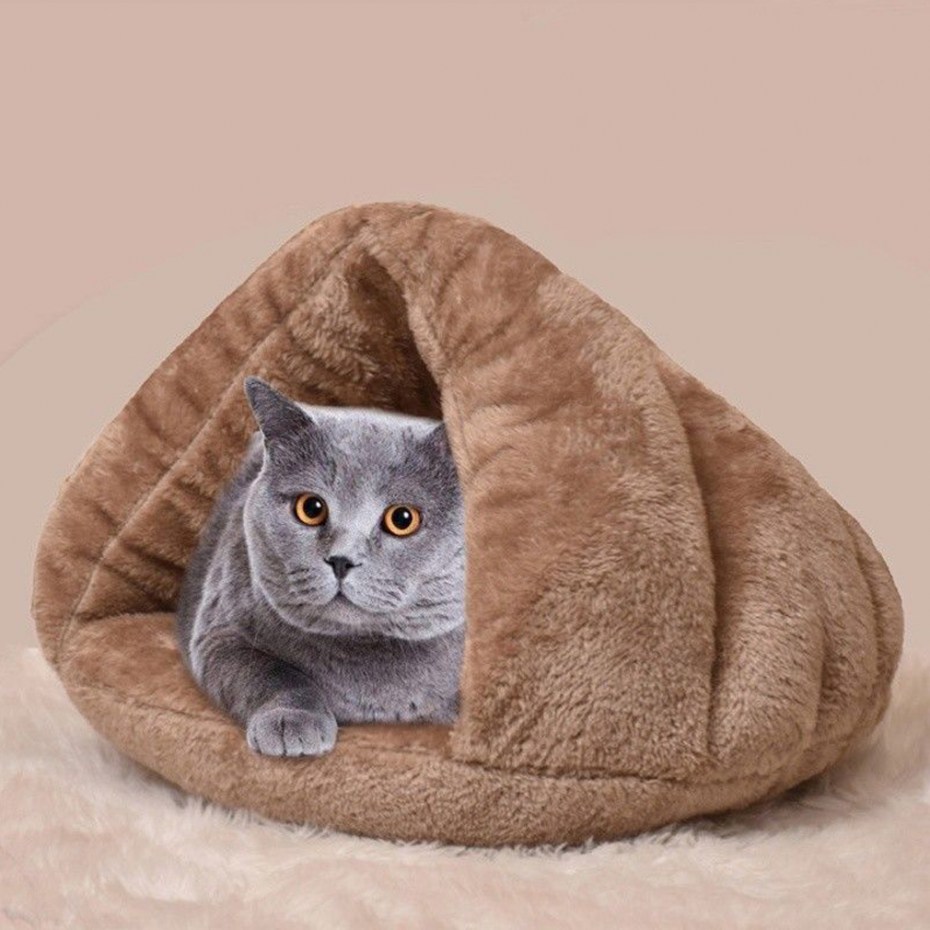 Кошачий дом из свитера