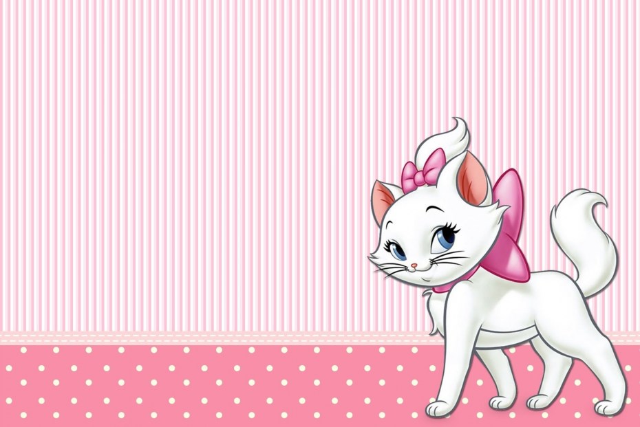 Кошечка на розовом фоне