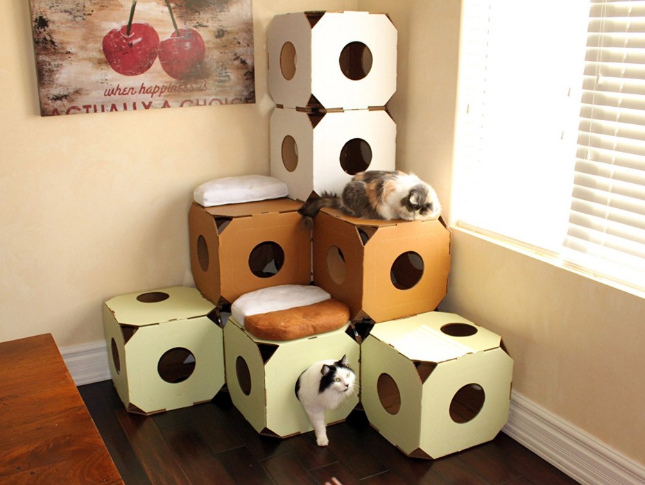 Домик для кота из коробок