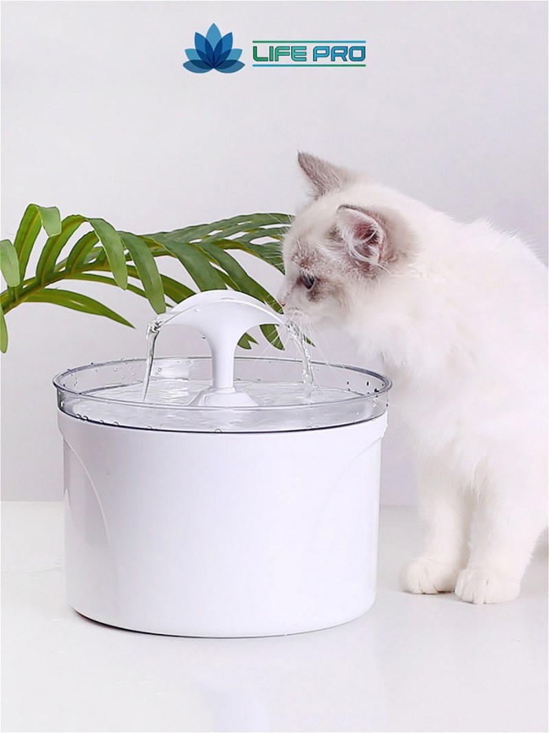 Поилка для кота фонтанчик