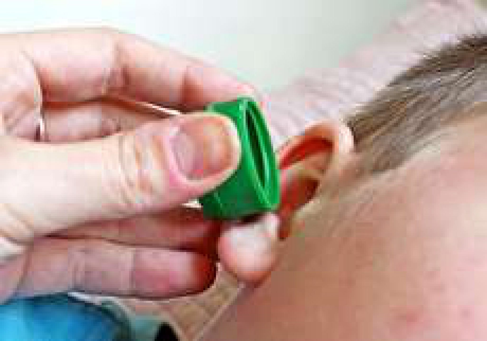 Почистить уши перекисью водорода в домашних условиях