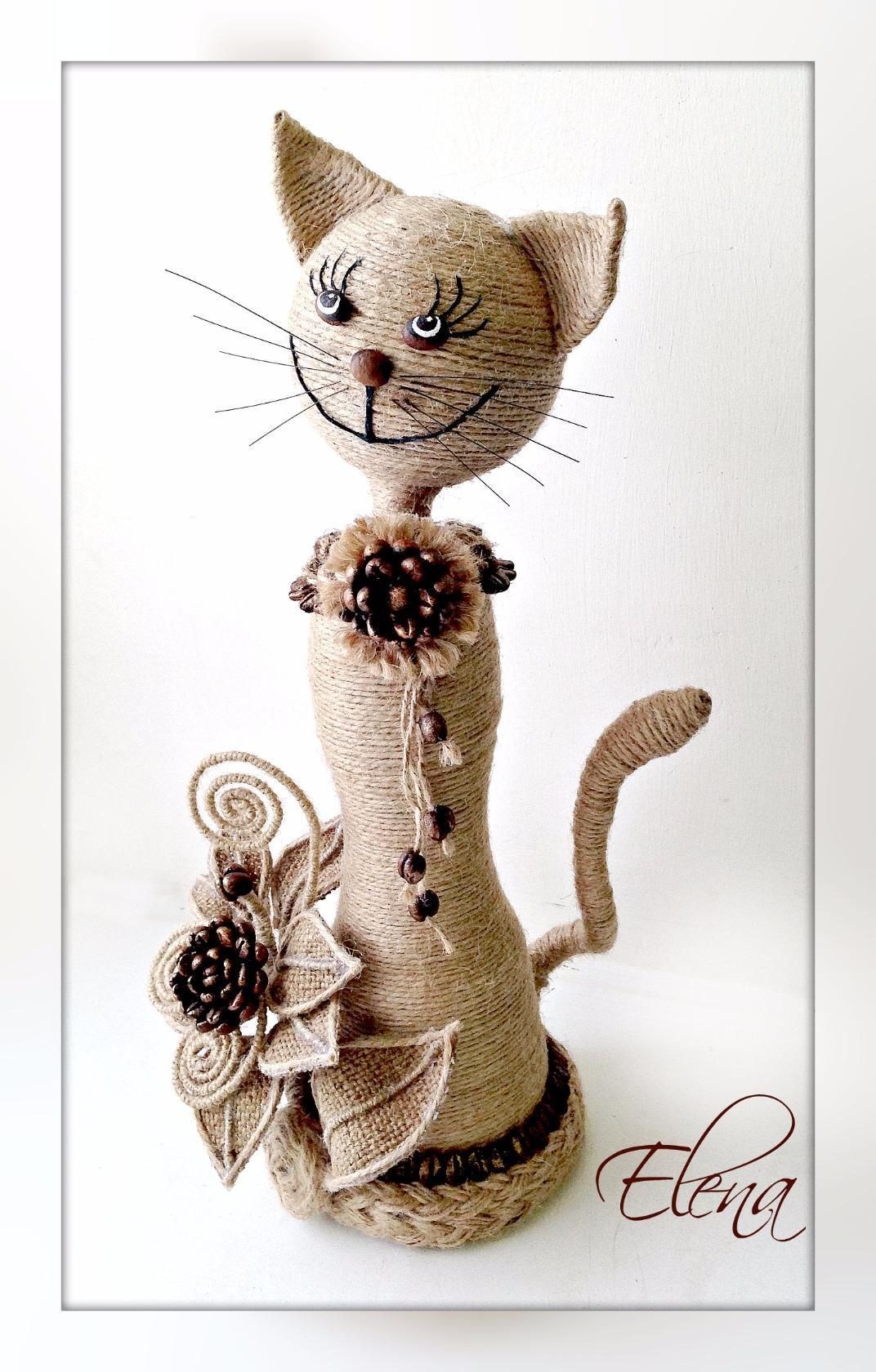 Сувенирные коты из джутового шпагата своими руками. | Кошачьи поделки, Поделки, Руки