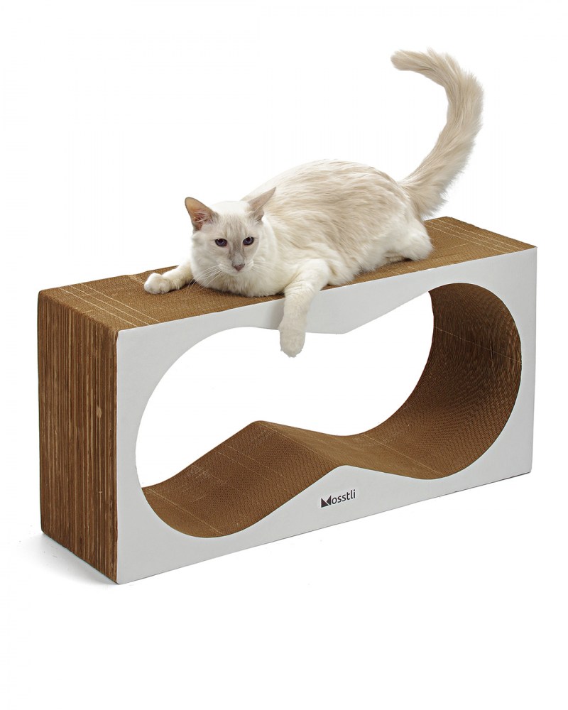 Картонная когтеточка "Cat's smile", 45*23*31 см