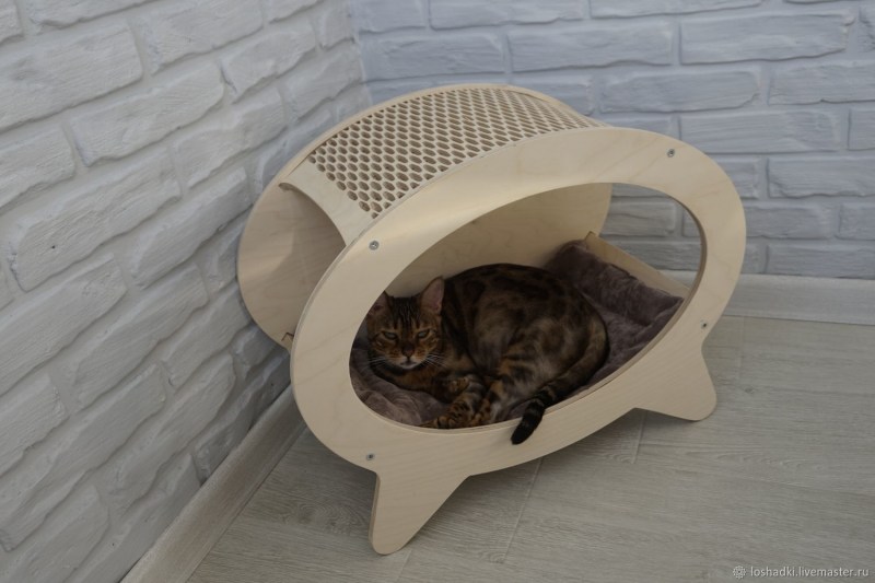 Домик для кошки из фанеры