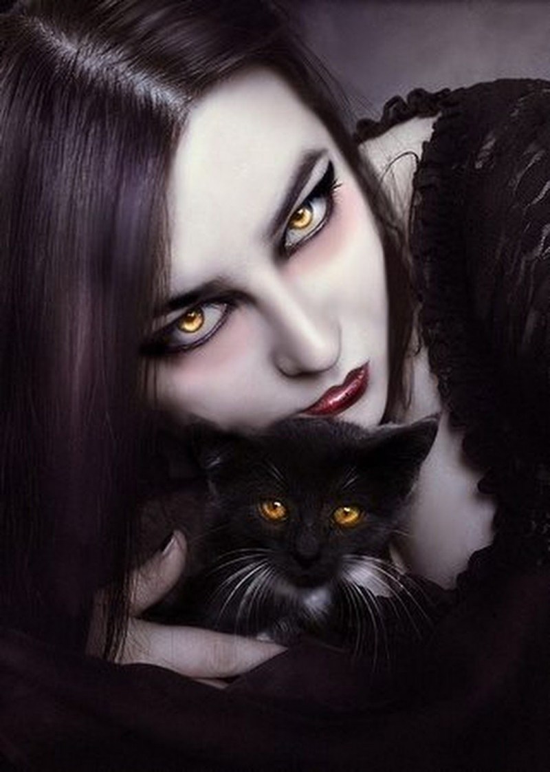 Ведьмочка с кошкой