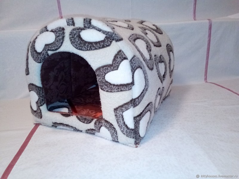 Домик для кошки из коробки