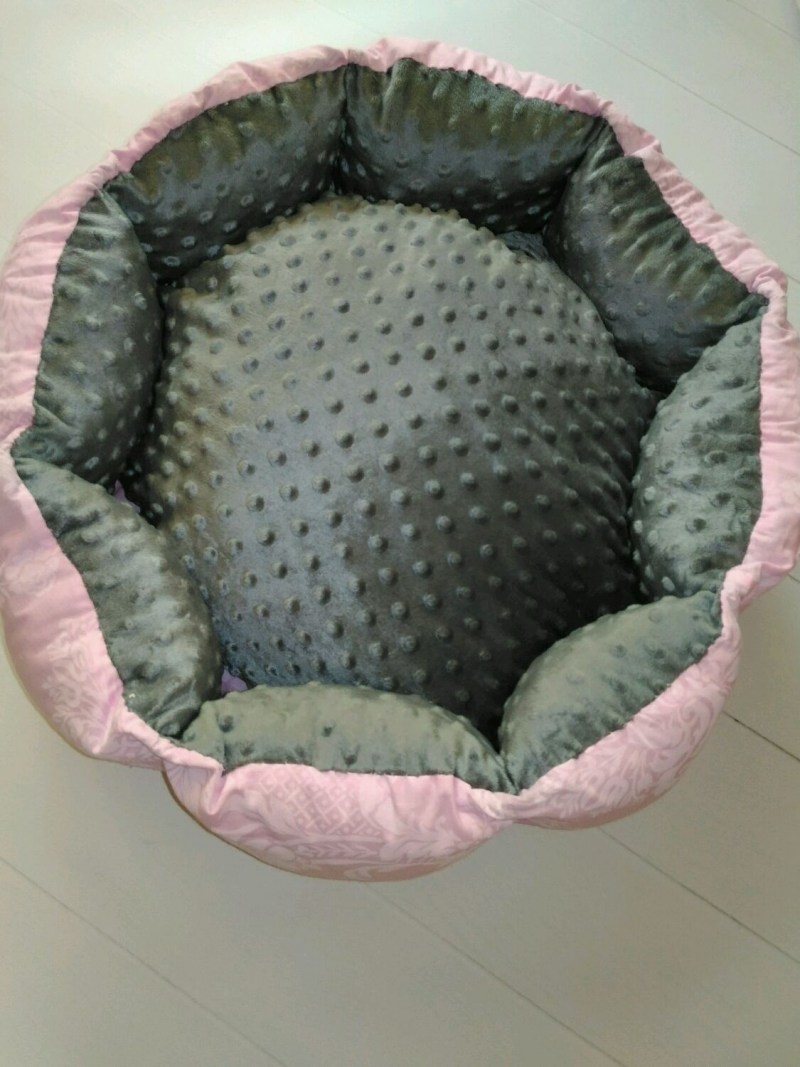 Лежанка для кошки