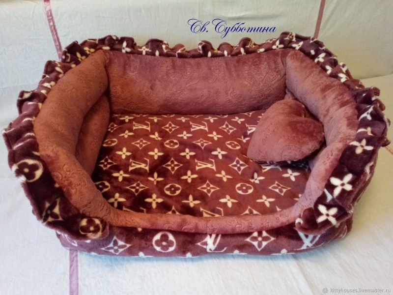 Лежанка для собаки из коробки