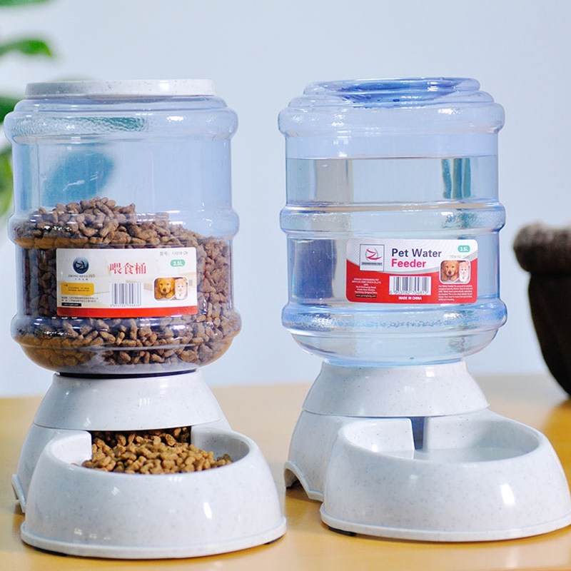 Автокормушки для собак Pet Feeder