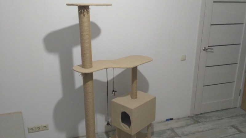 Когтеточка из старой табуретки