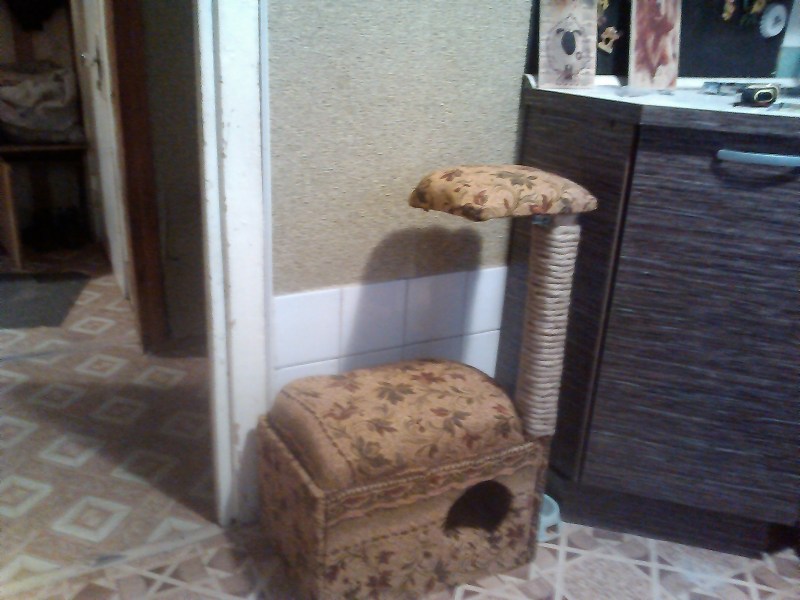 Кошачий домик из ткани