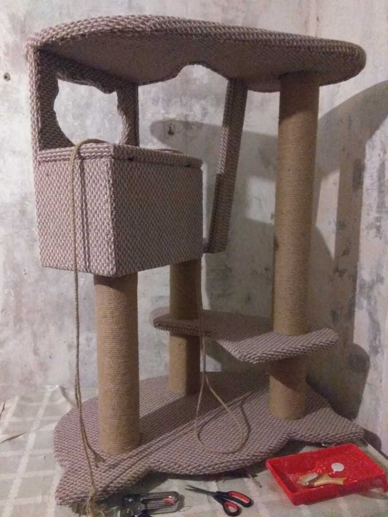 Дом для кота из гофрокартона