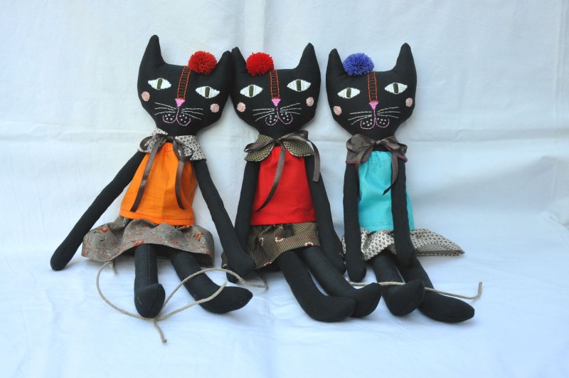 Кошка из ткани