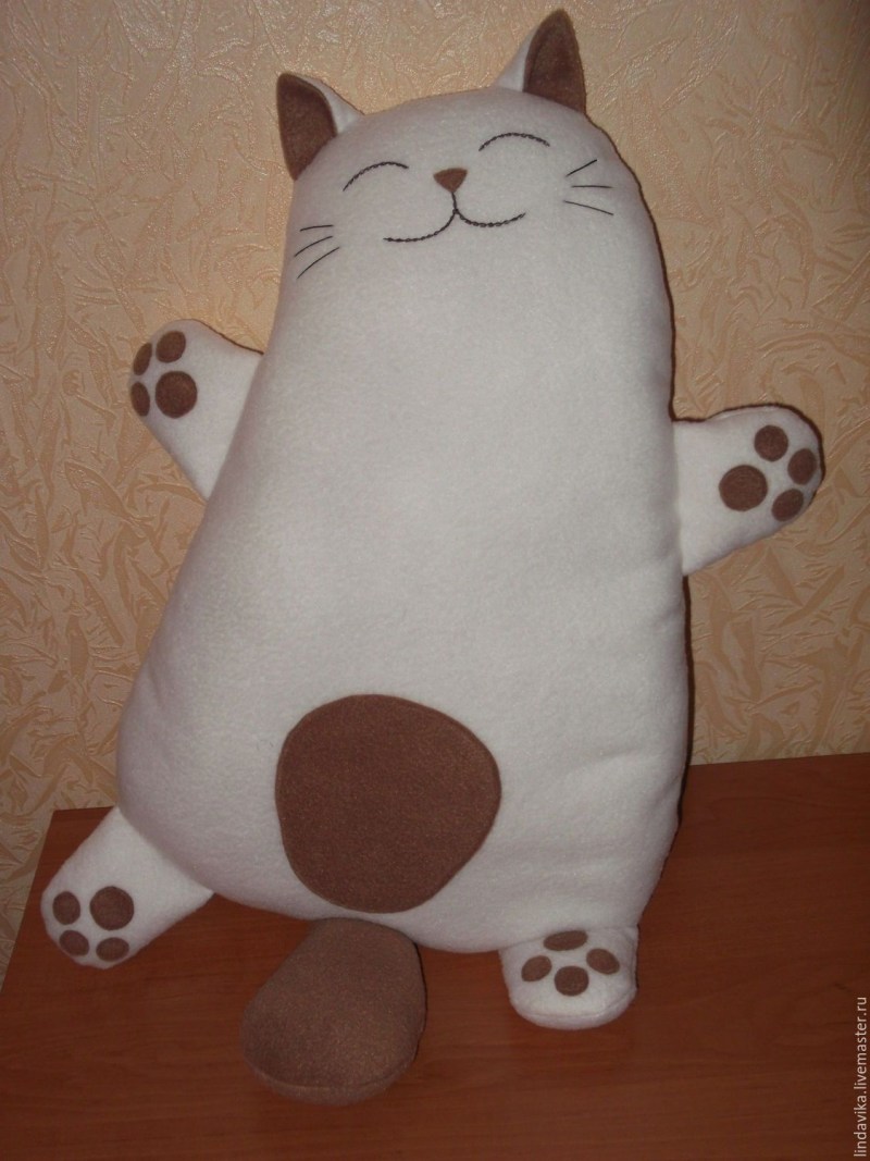 Подушка котик