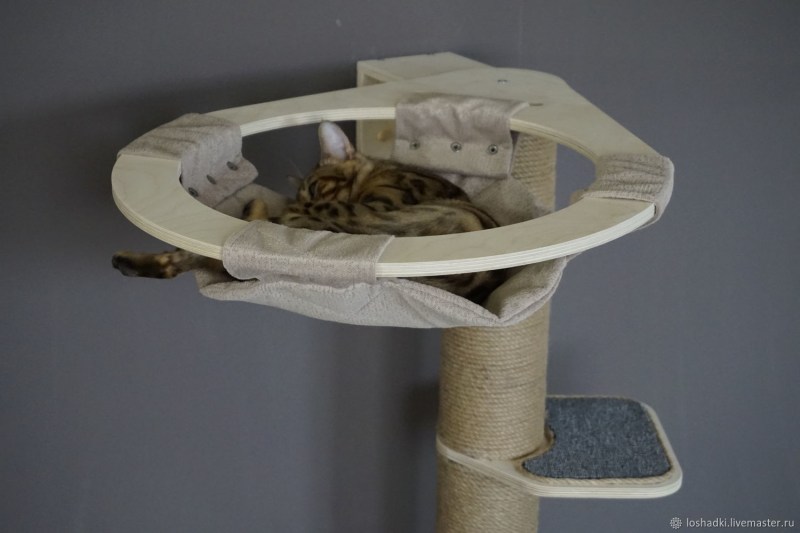 Гамак для кошек Trixie Hammock for scratching Posts 40х40 см