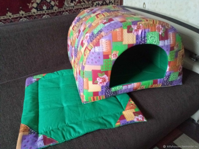 Домик для кошки из паралон
