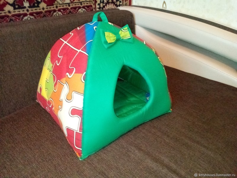 Кошачий домик из поролона