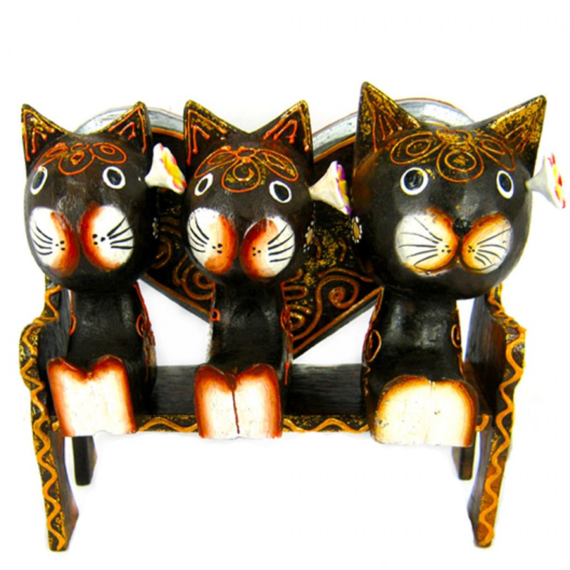 Фигурки кошек из дерева
