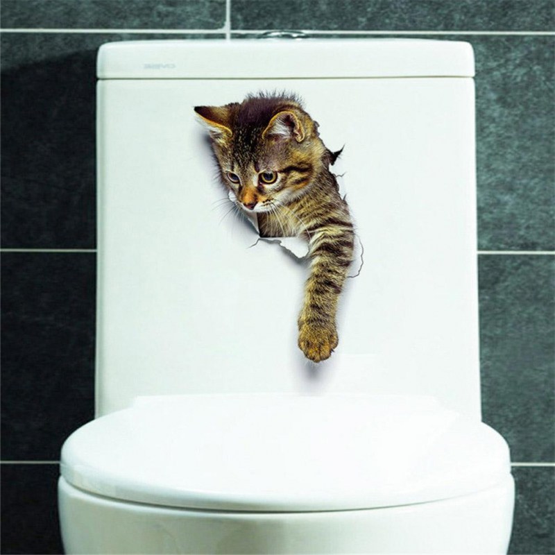 Кот какает